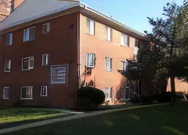 Property at 4316 N Carlin Springs Rd Unit 24, Arlington, VA, 22203, 3 beds, 2 baths, [object Object]