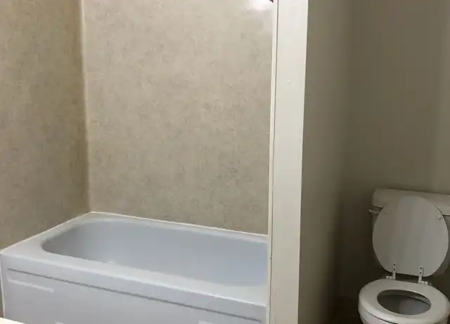 Property at 3042 E Dayton Ave Unit 3044 B, Fresno, CA, 93726, 2 beds, 1 bath, [object Object]