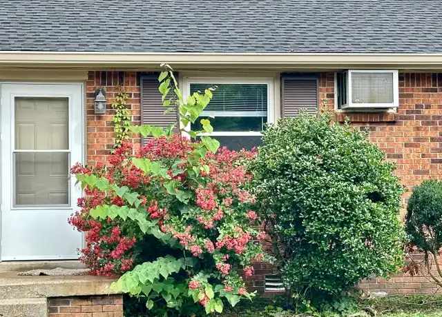 Property at 1906 Batts Ln Unit C, Clarksville, TN, 37042, 2 beds, 1 bath, [object Object]