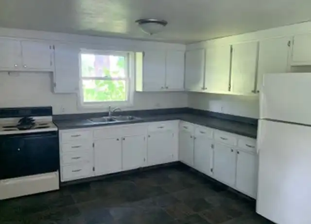 Property at 400 Gilbert St Unit Lower/Upper, Footville, WI, 53537, 3 beds, 1 bath, [object Object]
