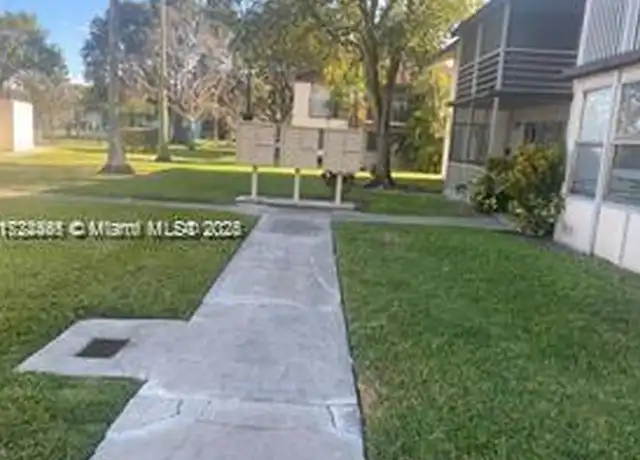 Property at 335 W Laurel Dr Unit 1M, Margate, FL, 33063, 1 bed, 1.5 baths, [object Object]