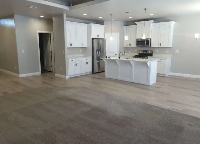 Property at 1890 W 180 N, Hurricane, UT, 84737, 4 beds, 2 baths, [object Object]