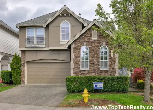 Property at 4572 NW Oxbridge Dr, Portland, OR, 97229, 3 beds, 2.5 baths, [object Object]