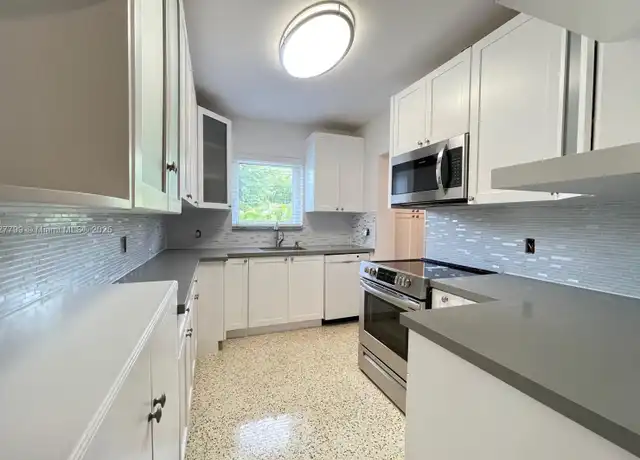 Property at 2920 SW 60th Ct, Miami, FL, 33155, 2 beds, 2 baths, [object Object]