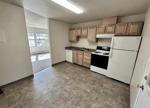 Property at 1110 W 20th Ave, Anchorage, AK, 99503, 2 beds, 1 bath, [object Object]
