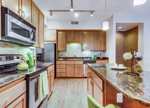 Property at 3001 Eastside St Unit GRUK, Houston, TX, 77098, 1 bed, 1 bath, [object Object]