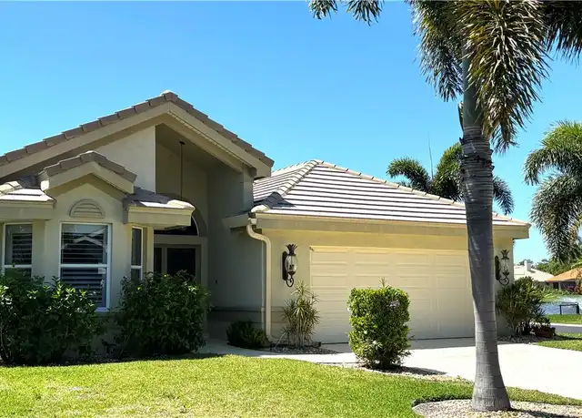 Property at 9725 Keel Ct, Fort Myers, FL, 33919, 2 beds, 2 baths, [object Object]