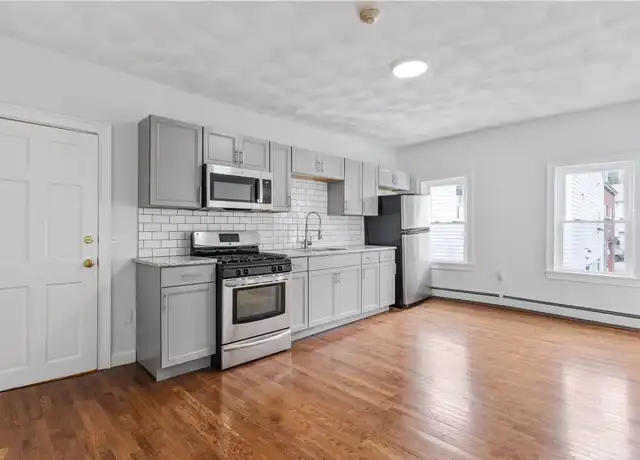 Property at 416 Admiral St Unit 2F, Providence, RI, 02908, 2 beds, 1 bath, [object Object]