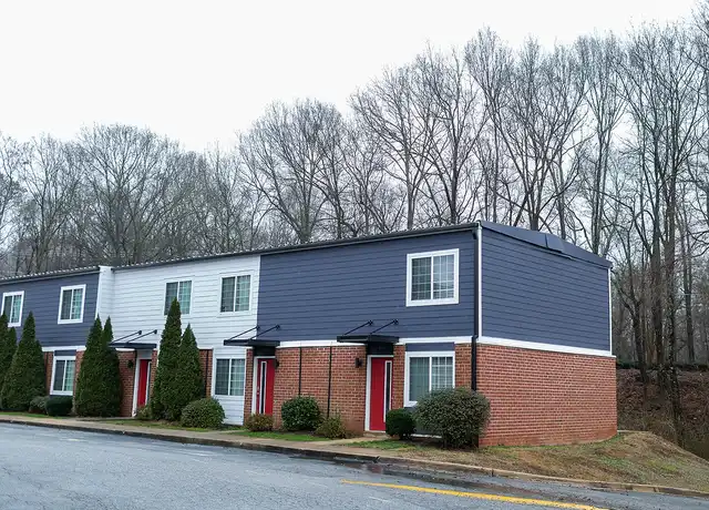 Property at Trailside on Main - 1000 E Main St, Spartanburg, SC, 29307, 1-2 bed, 1-1.5 bath, [object Object]
