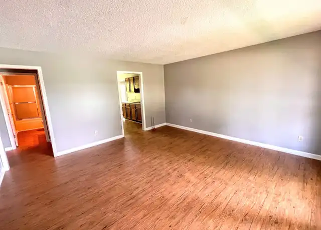 Property at 1006 Southwood Dr Unit A, Murray, KY, 42071, 2 beds, 2 baths, [object Object]