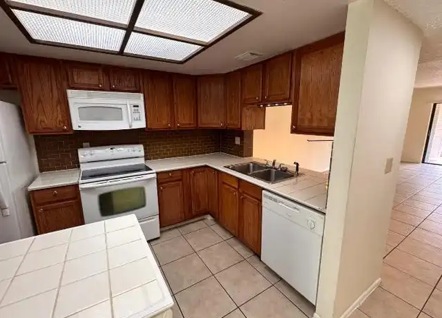 Property at 4989 Puritan Cir, Tampa, FL, 33617, 2 beds, 2 baths, [object Object]