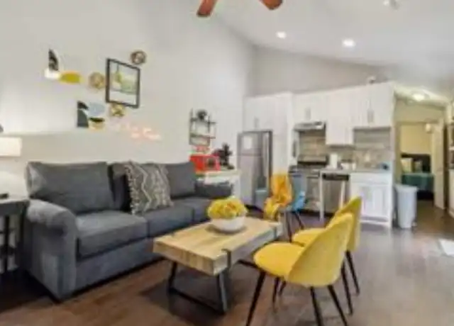 Property at 1139 Poquito St Unit 3, Austin, TX, 78702, 2 beds, 1.5 baths, [object Object]