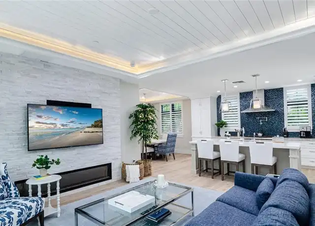 Property at 930 9th St S #930, Naples, FL, 34102, 3 beds, 3.5 baths, [object Object]