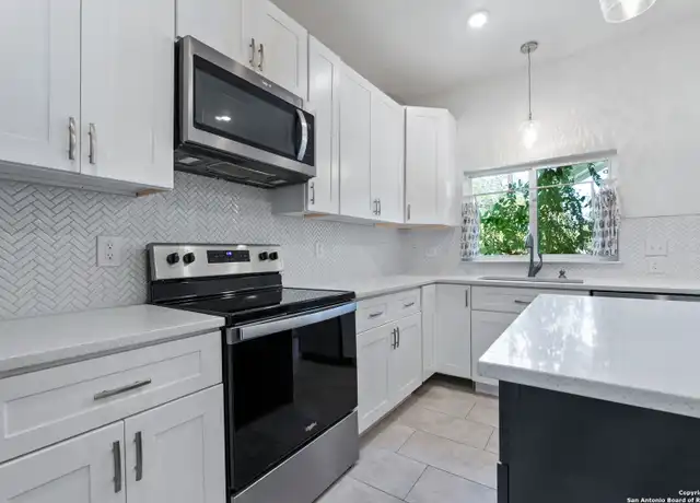 Property at 220 Laclede Ave, San Antonio, TX, 78214, 3 beds, 2 baths, [object Object]