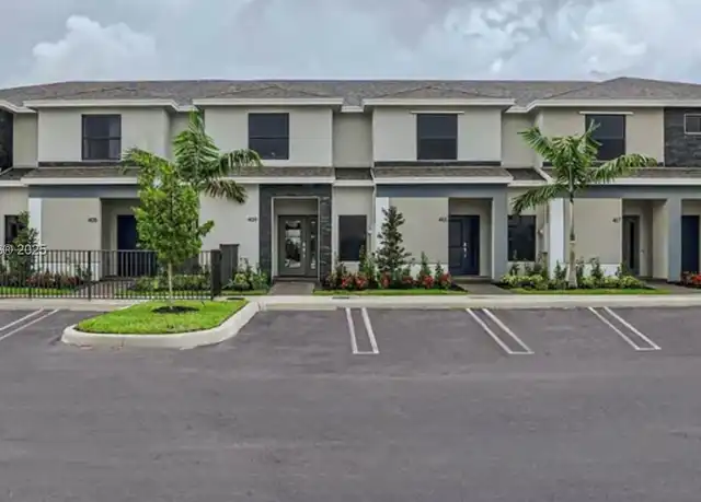Property at 322 NE 1st Ave Unit 1, Florida City, FL, 33034, 3 beds, 3 baths, [object Object]