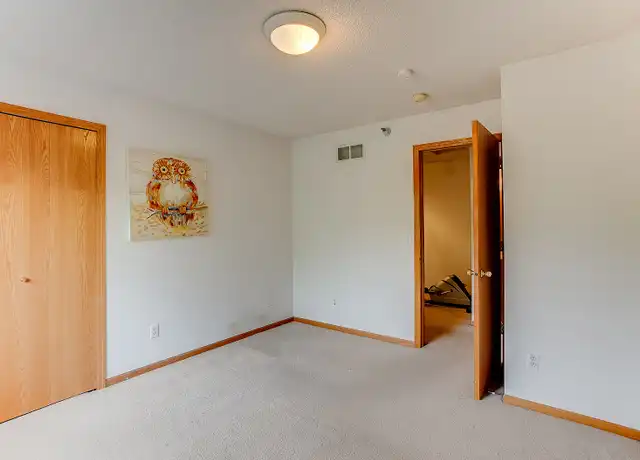 Property at 8497 Cortland Rd, Eden Prairie, MN, 55344, 2 beds, 1.5 baths, [object Object]