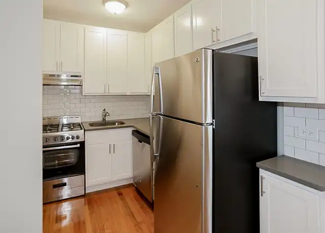 Property at 516 W Cornelia Ave Unit 220, Chicago, IL, 60657, 1 bed, 1 bath, [object Object]