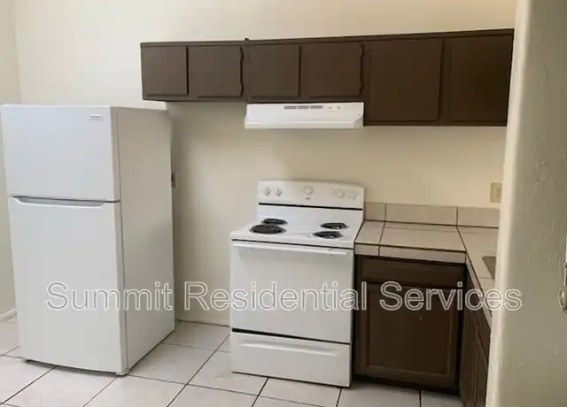 Property at 379 E Thoroughbred St, Tucson, AZ, 85706, 2 beds, 1 bath, [object Object]