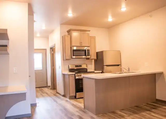 Property at 2448 Arthur St Unit 2448 2, Eau Claire, WI, 54701, 0 beds, 1 bath, [object Object]