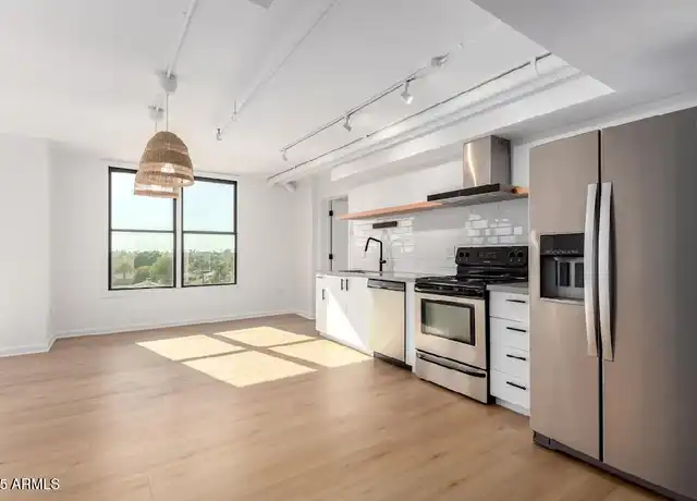Property at 535 W Thomas Rd #508, Phoenix, AZ, 85013, 2 beds, 2 baths, [object Object]
