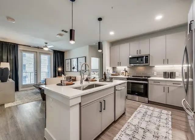 Photo of 400 W Main St, Lewisville, TX 75057
