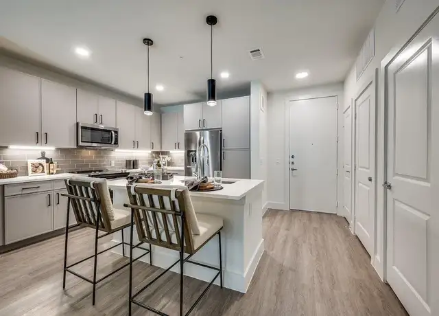 Photo of 400 W Main St, Lewisville, TX 75057