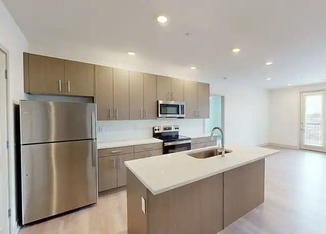 Property at Veridian - 5039 Delhi Rd, Cincinnati, OH, 45238, 1-2 bed, 1-2 bath, [object Object]