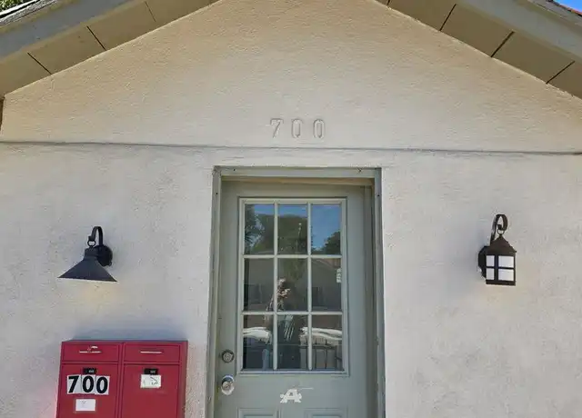 Property at 700 Iron Ave SW, Albuquerque, NM, 87102, 1 bed, 1 bath, [object Object]
