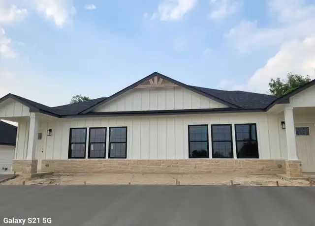 Property at 112 Cora Lee Ln Unit B, Moody, TX, 76557, 3 beds, 2 baths, [object Object]