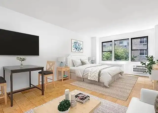 Property at 330 E 46th St Unit 5T, New York, NY, 10017, 0 beds, 1 bath, [object Object]