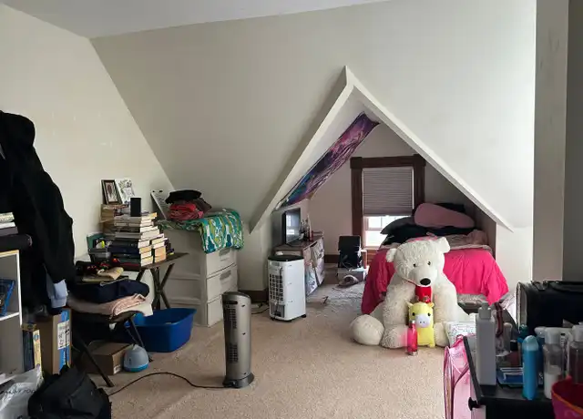 Property at 2628 N Prospect Ave Unit 3, Milwaukee, WI, 53211, 2 beds, 1 bath, [object Object]