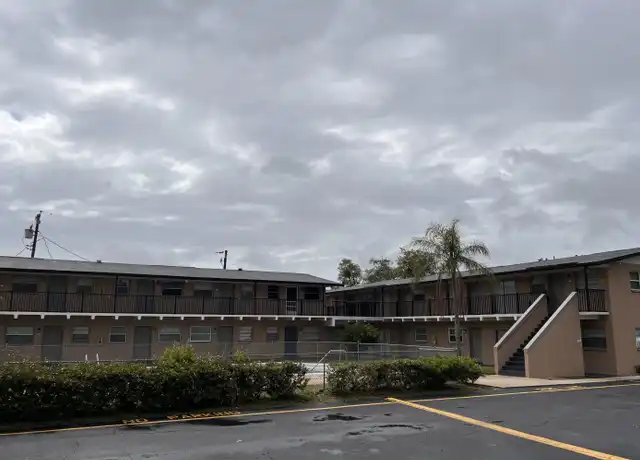 Property at 1715 Dixon Blvd #104, Cocoa, FL, 32922, 2 beds, 1 bath, [object Object]