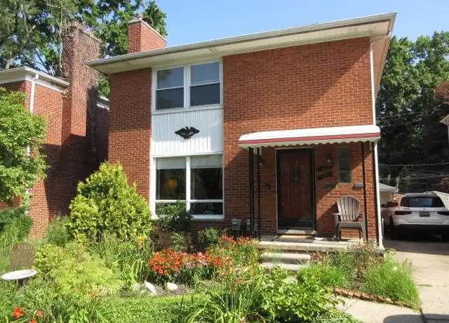 Property at 322 Catalpa Dr, Royal Oak, MI, 48067, 2 beds, 1 bath, [object Object]