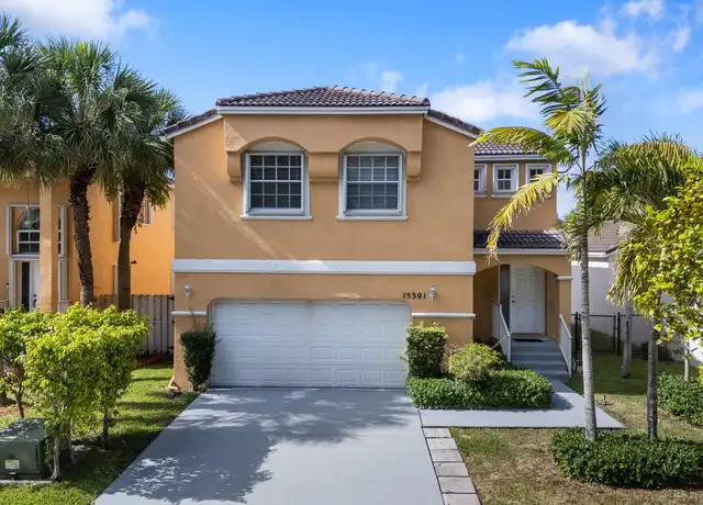 Property at 15301 NW 1st St, Pembroke Pines, FL, 33028, 4 beds, 2.5 baths, [object Object]