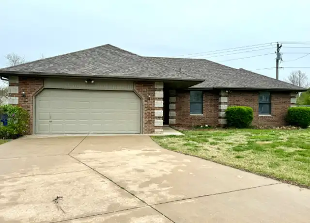 Property at 615 E Barbara Ct, Nixa, MO, 65714, 3 beds, 2 baths, [object Object]
