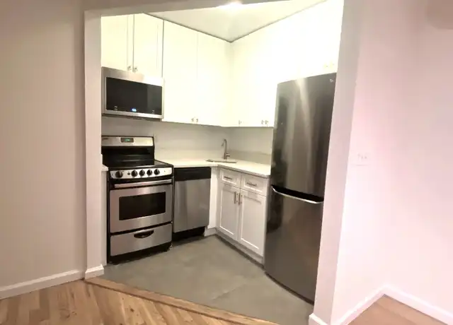 Property at 525 W 49th St Unit 3D, New York, NY, 10019, 2 beds, 1 bath, [object Object]