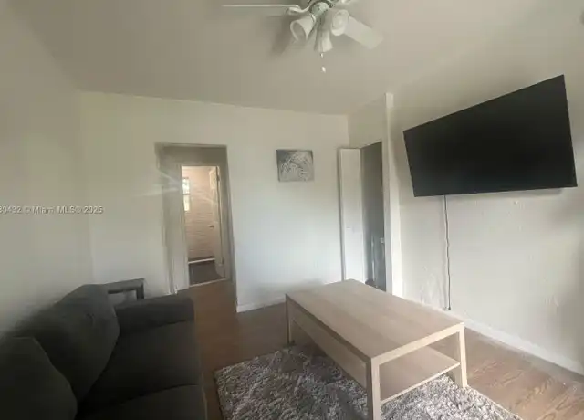 Property at 200 NW 13th St Unit 7, Miami, FL, 33136, 1 bed, 1 bath, [object Object]