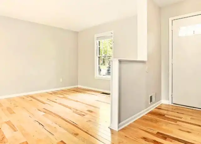 Property at 19953 Spur Hill Dr, Montgomery Village, MD, 20886, 3 beds, 3 baths, [object Object]