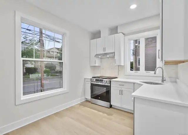 Property at 1546 Chapel St #1, New Haven, CT, 06511, 1 bed, 1 bath, [object Object]