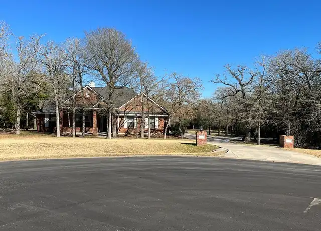 Property at 137 Hornsby Trl, Bastrop, TX, 78602, 4 beds, 2 baths, [object Object]