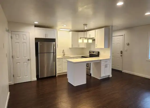 Property at 725 E Indiana Ave Unit 7, Spokane, WA, 99207, 1 bed, 1 bath, [object Object]