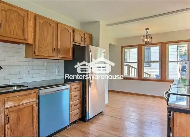 Property at 861 Algonquin Ave, Saint Paul, MN, 55119, 1 bed, 1 bath, [object Object]