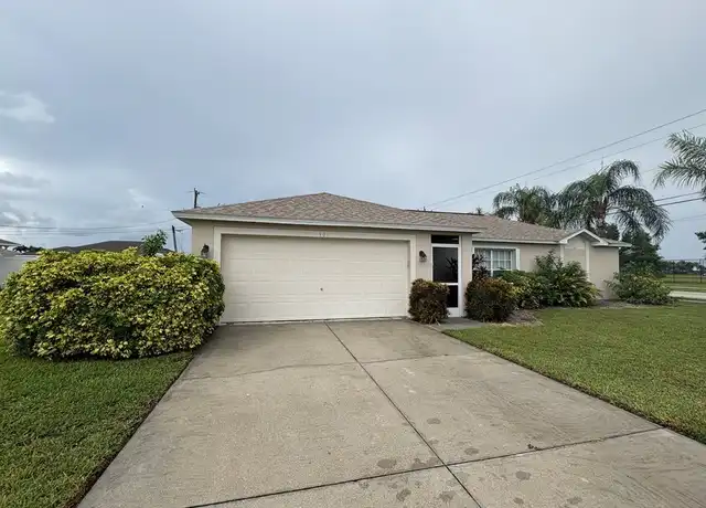 Property at 401 SW 41st St, Cape Coral, FL, 33914, 3 beds, 2 baths, [object Object]
