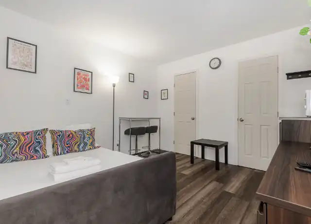 Property at 1017 NE 14th Ave Unit 4, Fort Lauderdale, FL, 33304, 0 beds, 1 bath, [object Object]