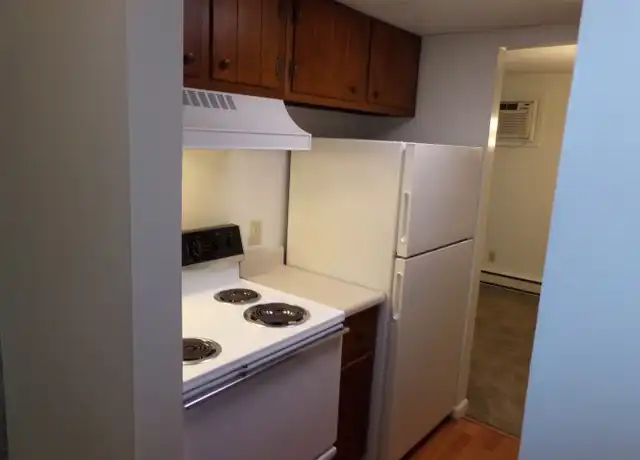 Property at 997 N Market St, Troy, OH, 45373, 2 beds, 1 bath, [object Object]