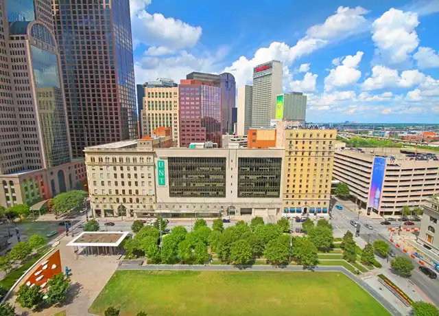 Property at 1918 Jackson St Unit C3-29, Dallas, TX, 75201, 3 beds, 2 baths, [object Object]