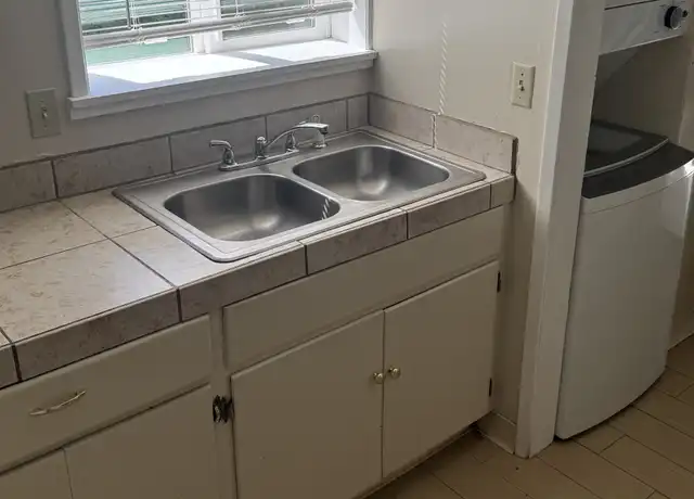 Property at 4841 Siskiyou Ave, Dunsmuir, CA, 96025, 1 bed, 1 bath, [object Object]