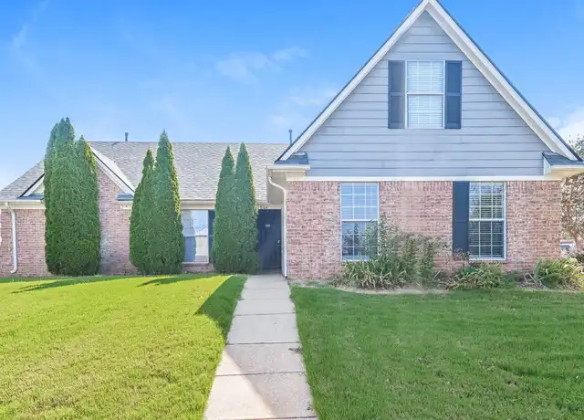 Property at 8104 Manhatten Dr, Southaven, MS, 38671, 3 beds, 2 baths, [object Object]