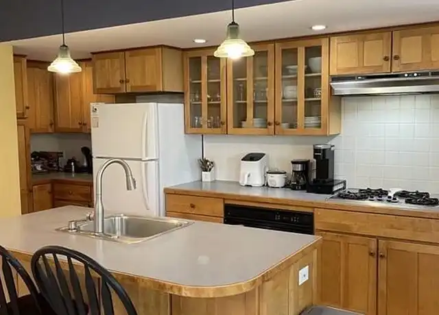 Property at 62 Cypress St, Brookline, MA, 02445, 3 beds, 1 bath, [object Object]