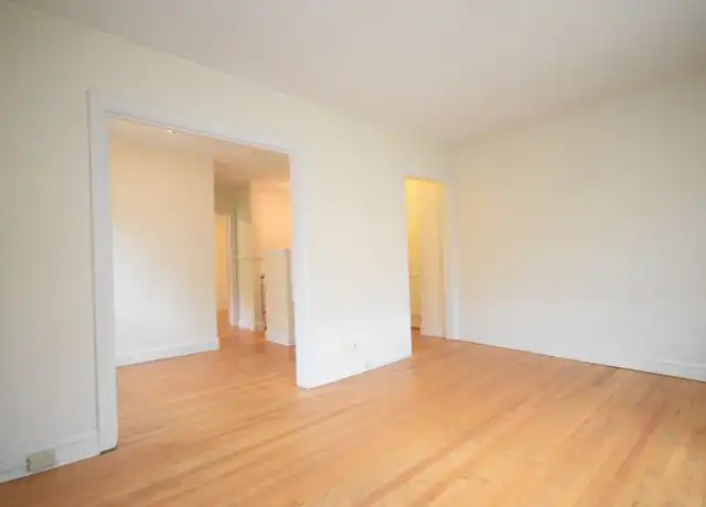 Property at 2226 Garfield Ave Unit 102, Minneapolis, MN, 55405, 1 bed, 1 bath, [object Object]